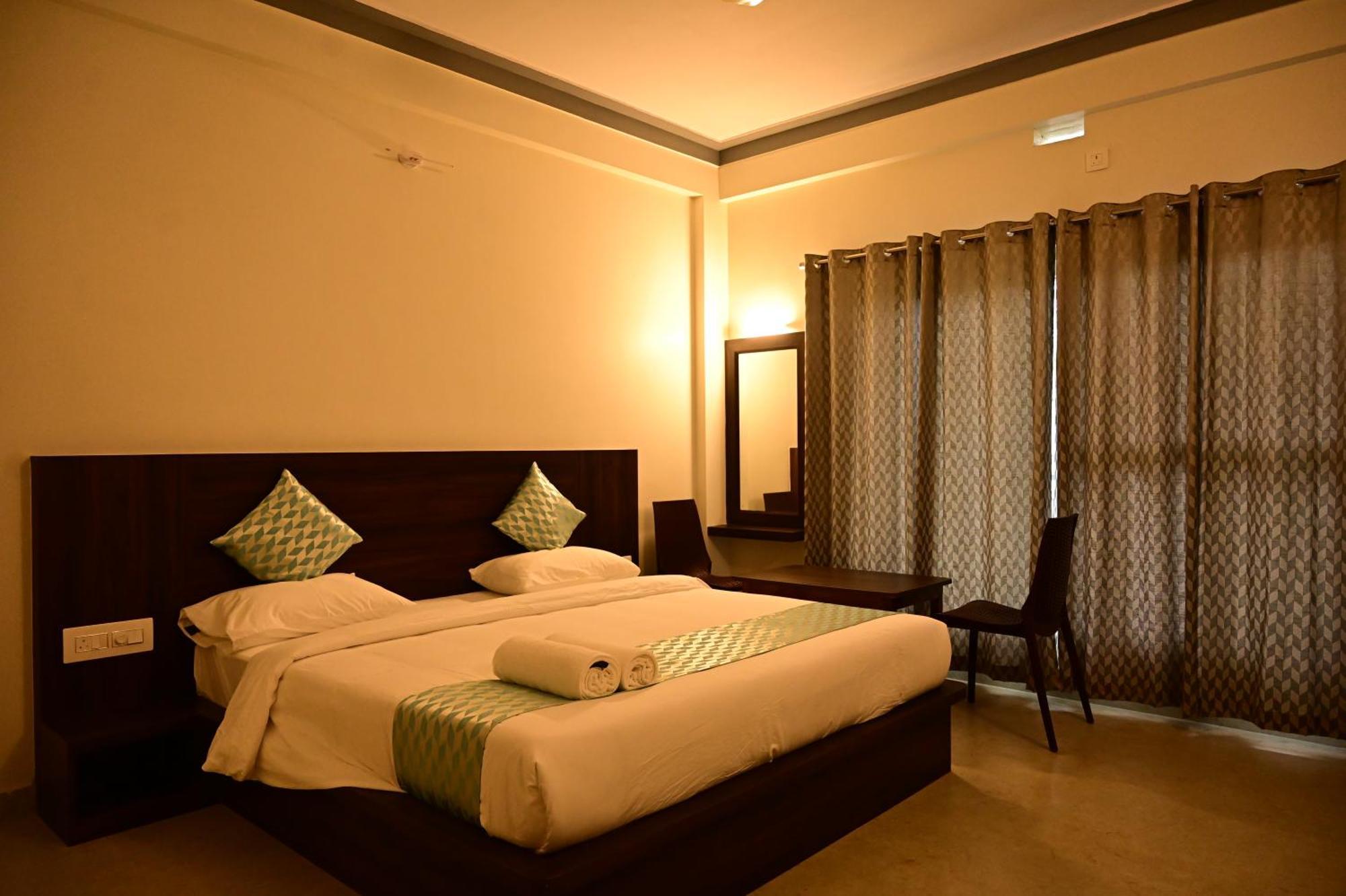 Grand Misty Heaven Villa Madikeri Bagian luar foto