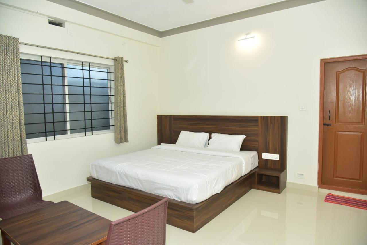 Grand Misty Heaven Villa Madikeri Bagian luar foto