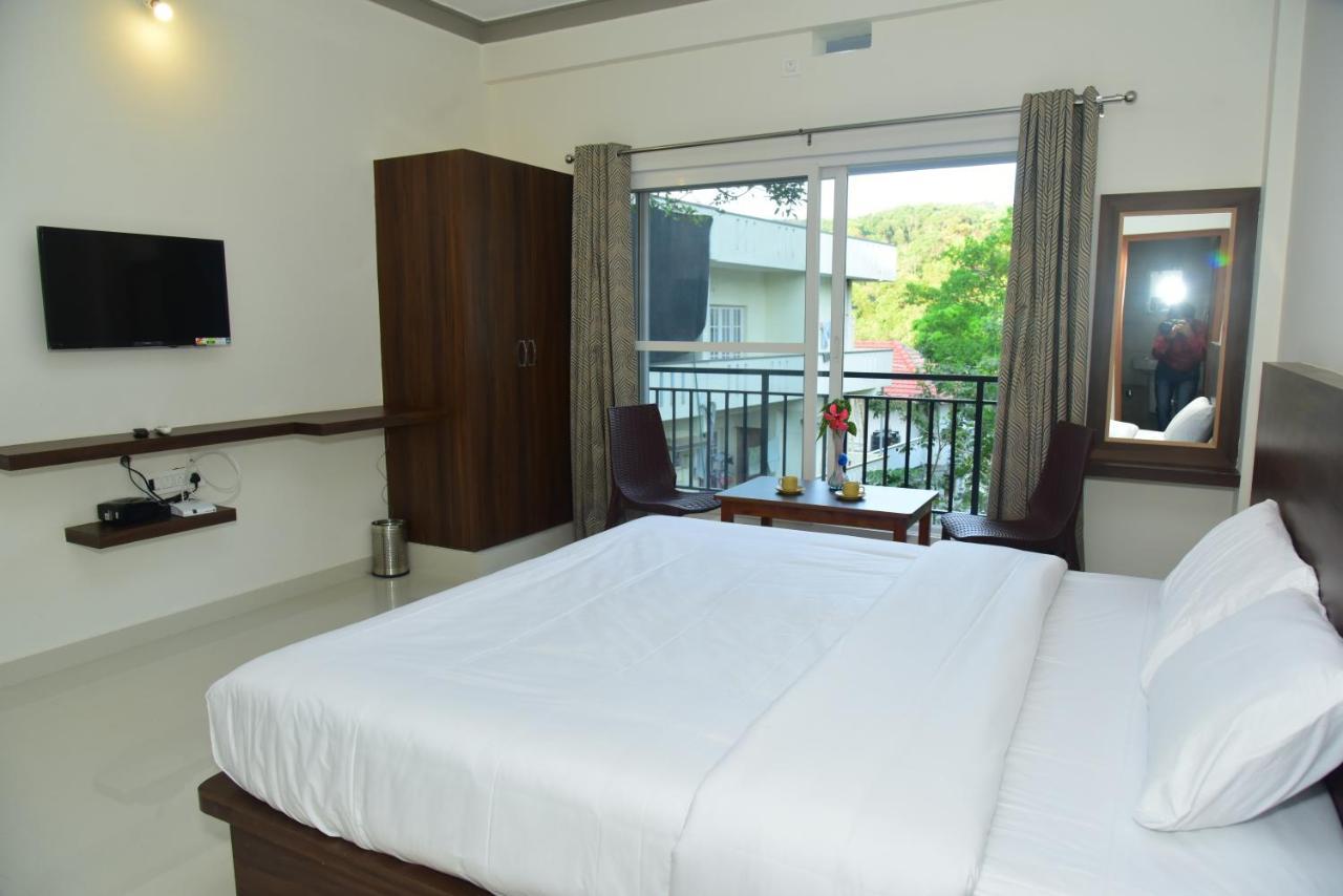 Grand Misty Heaven Villa Madikeri Bagian luar foto