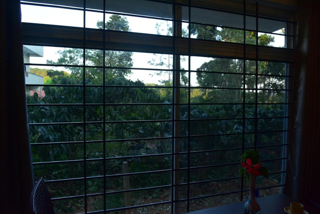 Grand Misty Heaven Villa Madikeri Bagian luar foto