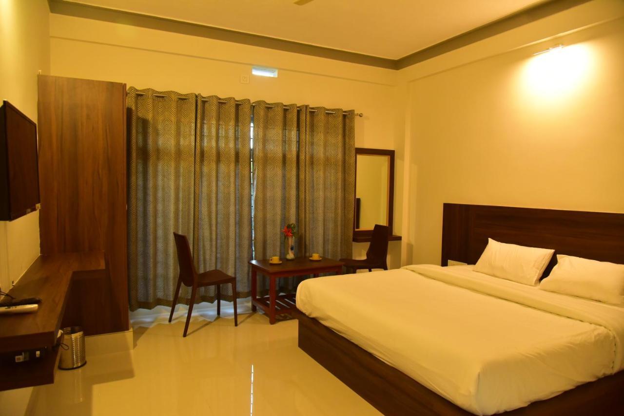 Grand Misty Heaven Villa Madikeri Bagian luar foto